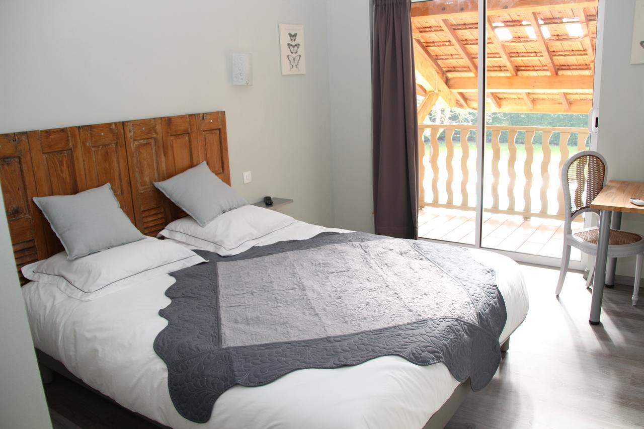 Sous Le Figuier Bed & Breakfast Saint-Siméon-de-Bressieux Exterior photo
