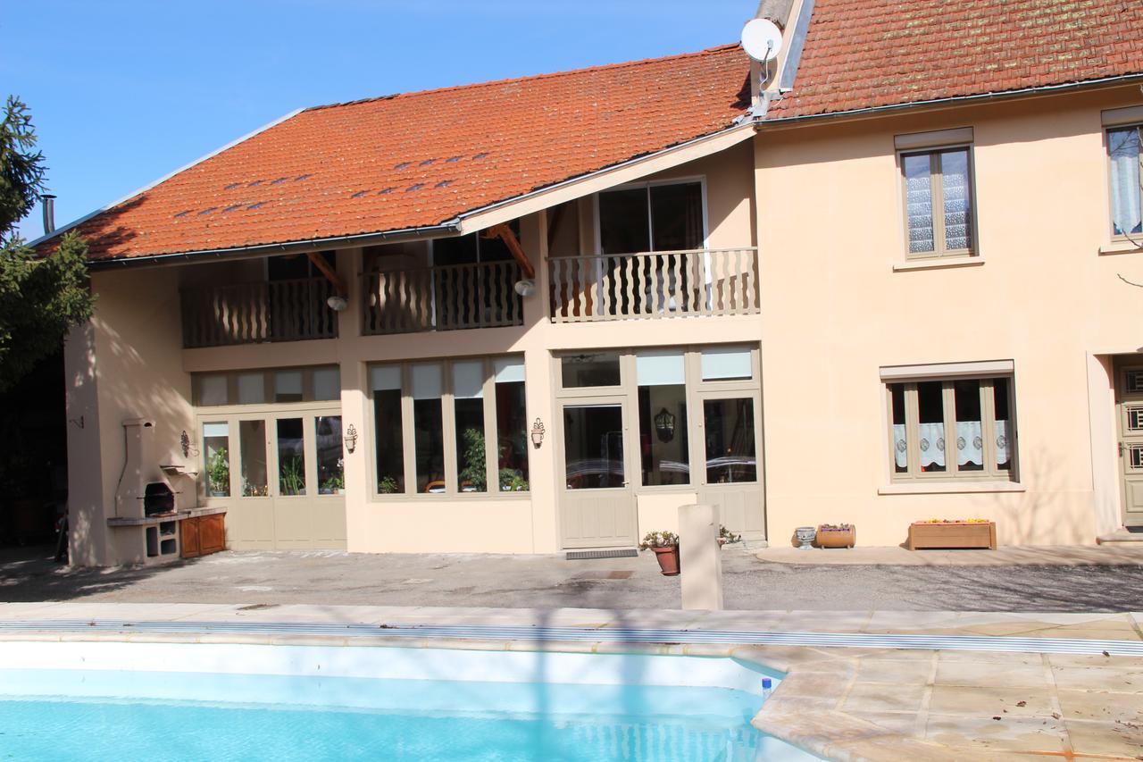 Sous Le Figuier Bed & Breakfast Saint-Siméon-de-Bressieux Exterior photo